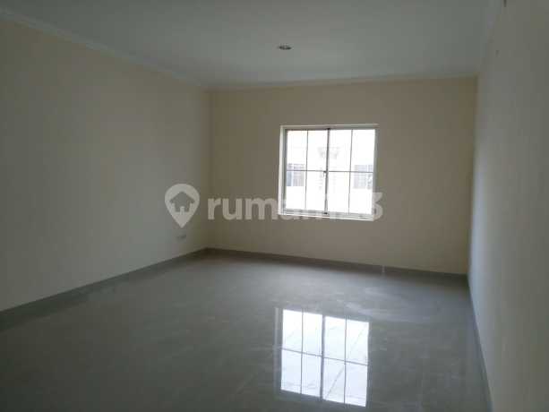 For Rent Shop House Green Lake City Cipondoh Tangerang Good 3.5 Floors