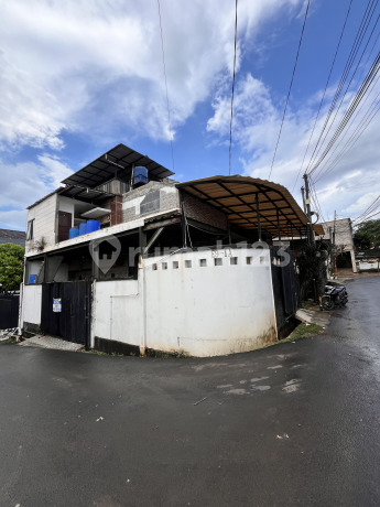 Rumah 2 Lantai di Puri Kembangan - Lokasi Strategis