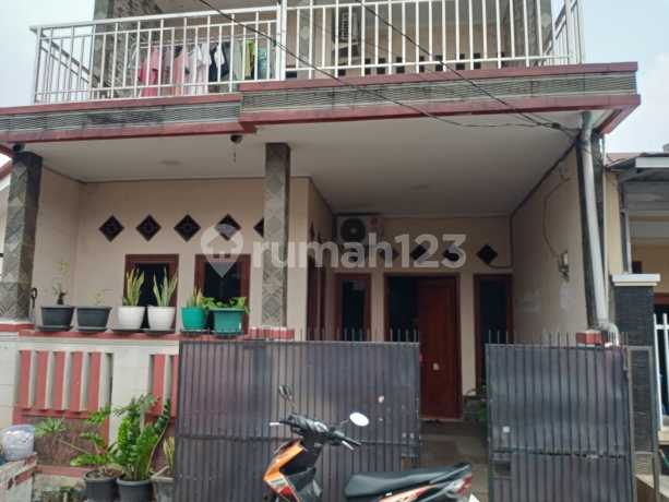 Rumah 2 Lantai Bagus di Griya Karawaci Sukabakti Curug, Tangerang