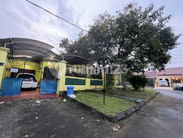 Hey!! 8 million/month, Darmo Sentosa Raya house, land area 423, near Satelit, Mayjen Sungkono, Wisata Bukit Mas, Darmo Permai, Hr Muhamad. Hey!! 8 million/month, Darmo Sentosa Raya house, land area 423, near Satelit, Mayjen Sungkono, Wisata Bukit Mas, Darmo Permai, Hr Muhamad.