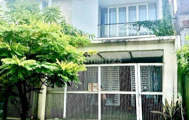 Termurah Rumah Villa Royal Pakuwon City Minimalis Strategis 