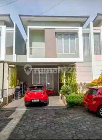 Rumah dengan Lingkungan Private di Kiara Residence Rumah dengan Lingkungan Private di Kiara Residence