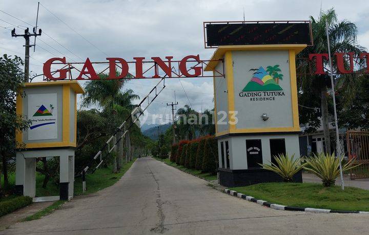dijual rumah di komplek Gading Tutuka 2, Desa Cingcin, Kecamatan Soreang, Kabupaten Bandung adalah 40921. 