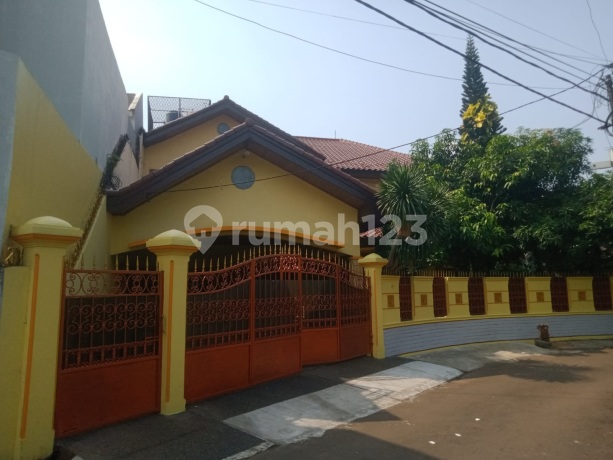 Rumah Komplek Bumi Pusaka Cinere, Asri dan Nyaman...