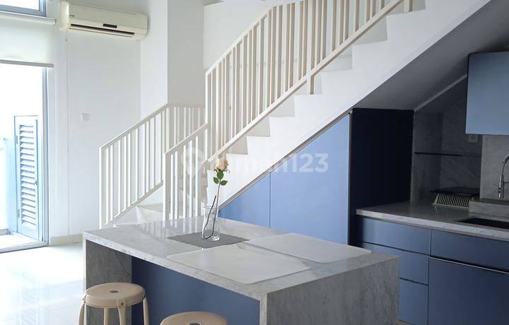 Disewakan Apartemen Neo Soho Residence 96m Furnish 110juta nego Pertahun, Grogol Petamburan, Jakarta Barat