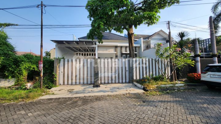 Rumah Tengah Kota Surabaya Kualitas Tinggi Dekat Kampus Unair Rumah Tengah Kota Surabaya Kualitas Tinggi Dekat Kampus Unair