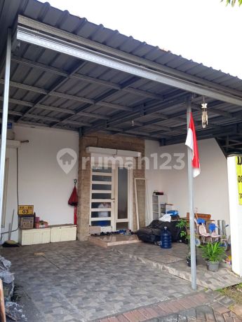 Rumah Bagus Valencia Puri Surya Jaya Siap Dipinang