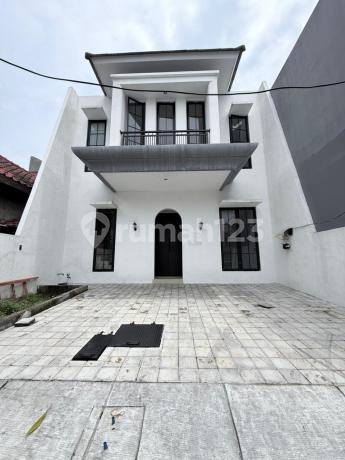 Rumah Selangkah ke Pintu Toll Sidoarjo di Pondok Mutiara Regency