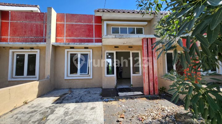 Sedati House Near Juanda Airport Definitely Affordable