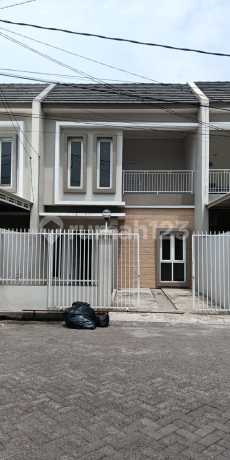 Rumah 2Lt Dekat Bandara Lokasi di Alana Regency Cemandi Rumah 2Lt Dekat Bandara Lokasi di Alana Regency Cemandi