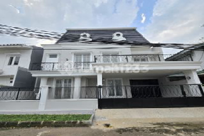 Rumah Dengan Kolam Renang Dekat Akses Tol Dan Krl Di Bintaro Rumah Dengan Kolam Renang Dekat Akses Tol Dan Krl Di Bintaro