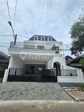 Luxury House with Swimming Pool in Cluster Near Toll Road, Bintaro Mall