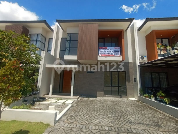 Rumah Central Park Juanda, Sidoarjo Siap Huni