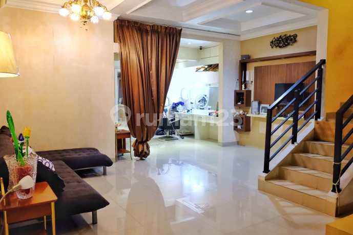 Rumah 3 lantai baru Renovasi siap huni lokasi Ok di Janur Elok Rumah 3 lantai baru Renovasi siap huni lokasi Ok di Janur Elok