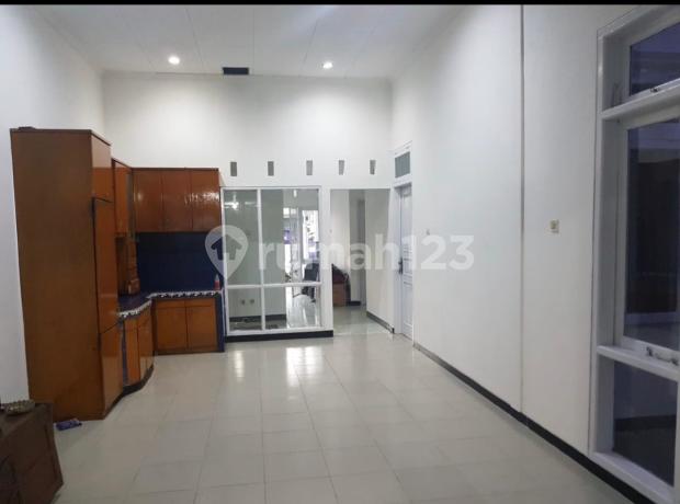 Rumah Terawat 1 Lantai di Komplek Taman Rahayu 2