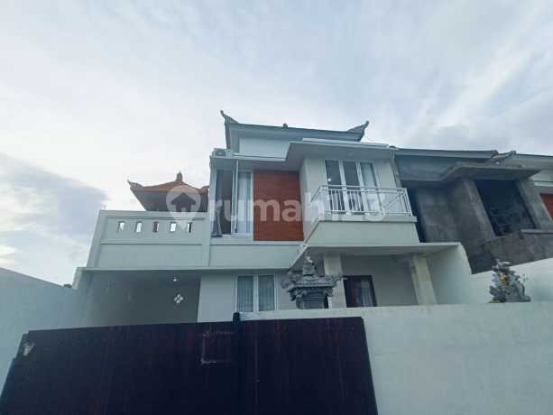 Di sewakan rumah 3 bedroom di Srikandi mansion, Munggu