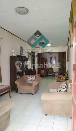 Dijual Rumah Plus Kosan di Komplek Pln Cigereleng ******** Dijual Rumah Plus Kosan di Komplek Pln Cigereleng ********