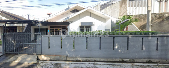 Rumah di Komplek Dian Permai Bandung....