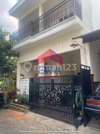 Rumah 2 Lantai Bagus SHM di Perumahan Bulan Terang Utama , Malang