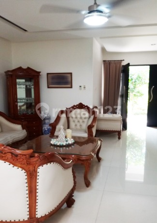 Rumah Minimalis Modern 2 Lantai di Graha Taman Bintaro Sektor 9