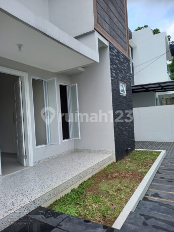 Rumah Baru Strategis Siap Huni di Cinere Estate