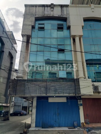 Quick Sale, 4.5-Story Corner Shop Unit at Ruko Royal Sunter, Negotiable