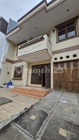 Quick Sale, 2-Story Neat Ready-to-Live House in Sunter Paradise, Negotiable Quick Sale, 2-Story Neat Ready-to-Live House in Sunter Paradise, Negotiable