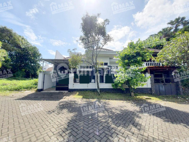 Jual Rumah Minimalis Full Furnished Lokasi Riverside