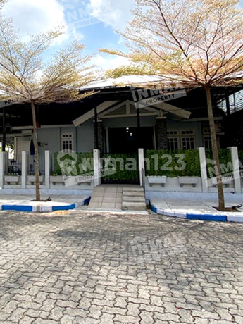 Spacious House, Hook Position, Suitable for Business in PBI Araya, Malang City.