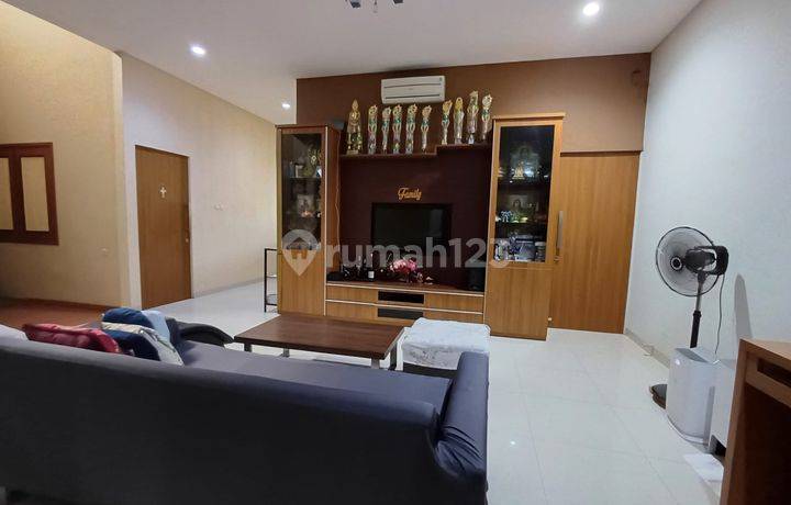Rumah Komplek Btn Kembangan Luas 200 Rapih Siap Huni