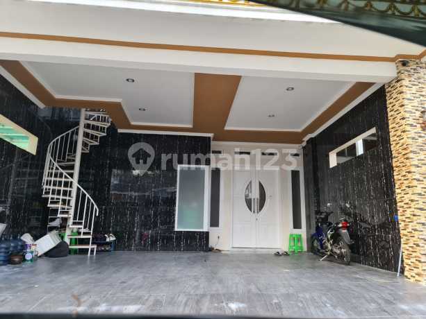 Rumah Besar 3 Lantai Full Renov Full Furnish di Talaga Bestari Cikupa