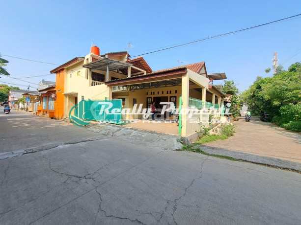 Dijual Rumah Komplek 2 Lantai di Sari Gaperi, Jatibening Baru Rumah Luas Siap Huni