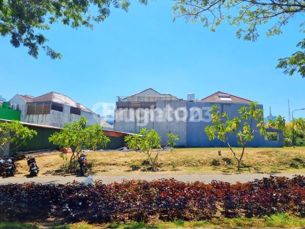 TANAH KAVLING BUKIT DARMO GOLF JALAN KEMBAR UTAMA dekat tol, clubhouse, mall, pusat bisnis dan komersial