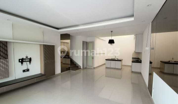 Nego Sampe Deal, Rumah Minimalis Daerah Layar Permai, Kondisi Sangat Bagus Nego Sampe Deal, Rumah Minimalis Daerah Layar Permai, Kondisi Sangat Bagus