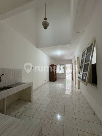 Murah, Rumah Siap Huni di Taman Mahkota Tangerang