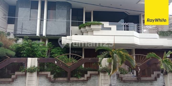 Dijual Rumah 2 lantai di Dharmahusada Indah Timur Surabaya Dijual Rumah 2 lantai di Dharmahusada Indah Timur Surabaya