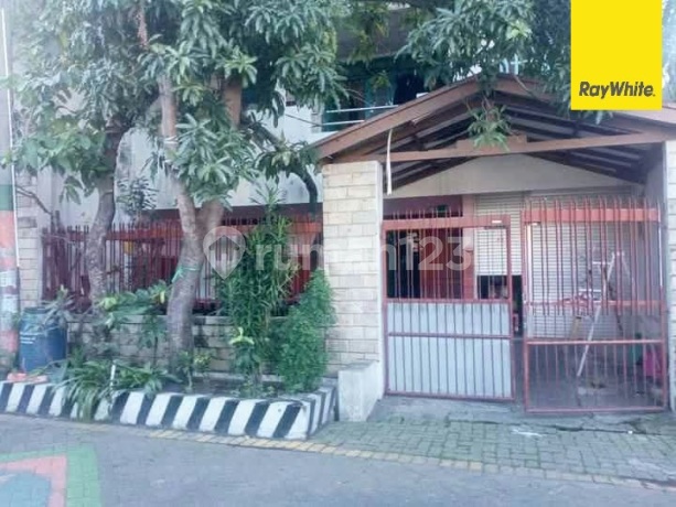 Dijual Rumah di Jalan Bratang Binangun Surabaya