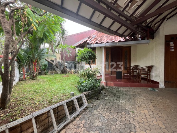 Rumah Hitung Tanah Di Puri Cinere, Selatannya Jakarta