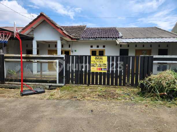 Ready-to-Occupy Cimanggu Permai House For Quick Sale
