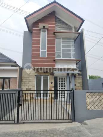 Dijual Rumah 2 lantai Cluster Terraria Serua Indah Ciputat