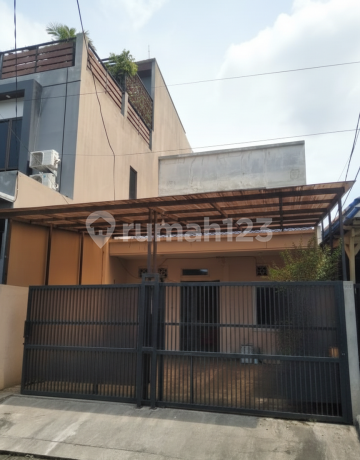 2-Storey House in Pondok Lestari Ciledug Near Mall, SHM, Ready to Occupy 2-Storey House in Pondok Lestari Ciledug Near Mall, SHM, Ready to Occupy