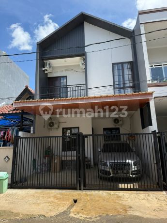 Nice 2-Story House Melati Mas Regency Ready to Occupy