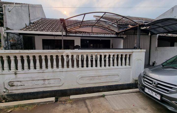 Rumah Rapih Siap Huni Komplek Taman Duta Cisalak Depok