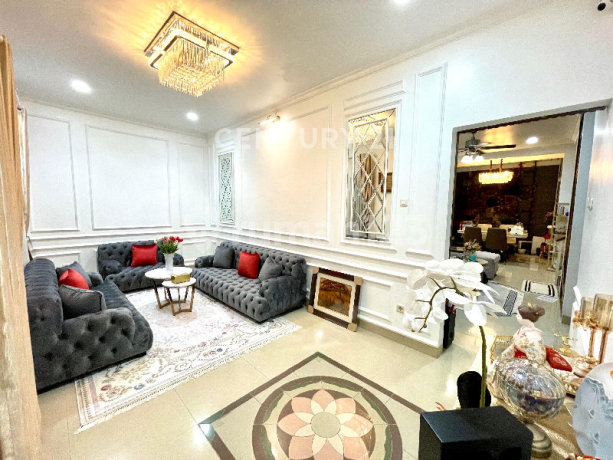 Rumah Bagus 2 Lantai Siap Huni di Grand Wisata Bekasi