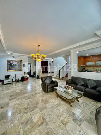 Rumah Cantik di Bumi Sarinah Estate, Pancoran Rumah Cantik di Bumi Sarinah Estate, Pancoran