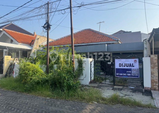 Dijual Rumah Murah Hitung Tanah. Manyar Kartika. Luas Tanah 300 M2 / Lb 200 M2 Row Jalan Lebar Rumah di Menur Pumpungan, Sukolilo, Kota Surabaya, Jawa Timur, Indonesia, Sukolilo