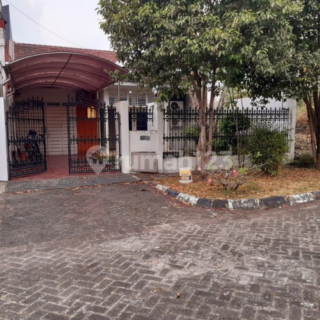 0738 Dijual Rumah 200m SHM Darmo Sentosa Raya Surabaya