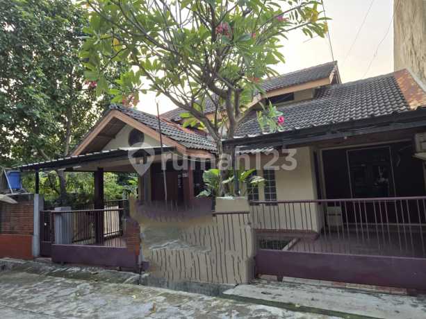 Dijual Rumah Luas Dan Asri di Masnaga Jakamulya Bekasi Selatan