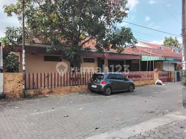 Rumah Dekat Kampus Ugm Pogung Baru Jl Kaliurang Sleman Yogyakarta