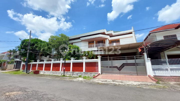 Dijual Rumah Puncak Permai Utara Mewah Bagus Surabaya Barat